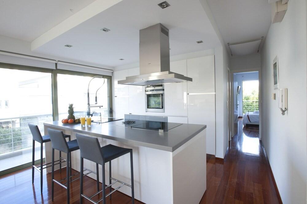 Voula, Modern, Minimal and Stylish Apartment - Private kitchen