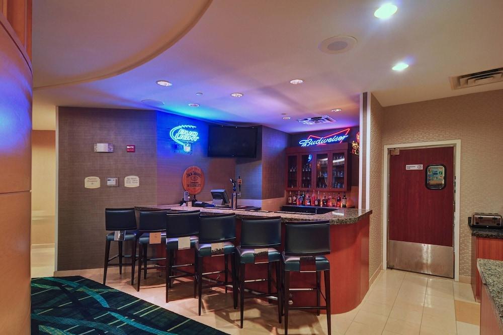 SpringHill Suites by Marriott DFW Airport East/Las Colinas - Lobby Lounge