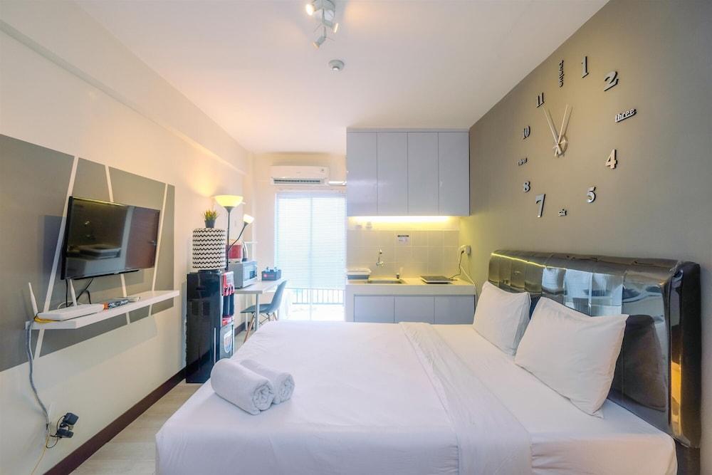 Best and Simply Homey Studio Cinere Resort Apartment - Interior