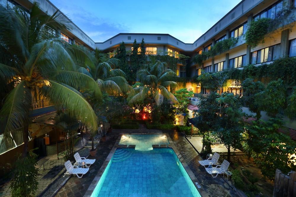 Goodway Hotel Batam - Natural Pool