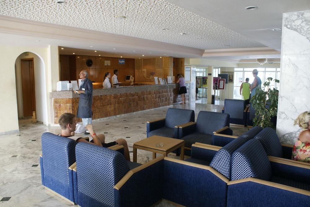 El Mouradi Club Selima - Lobby Sitting Area