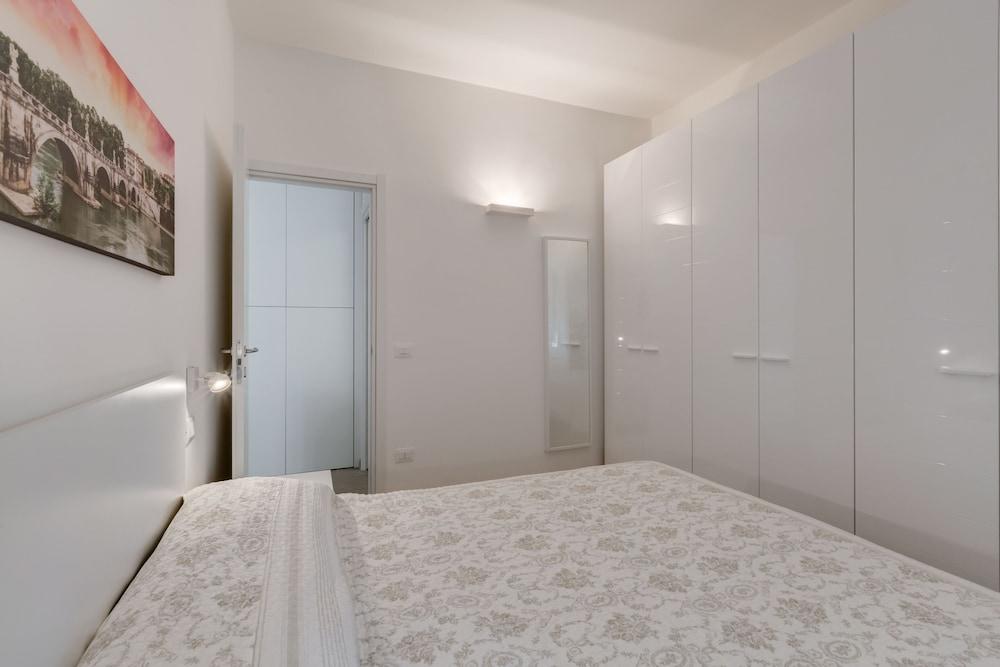 Trastevere White Apartment - Room