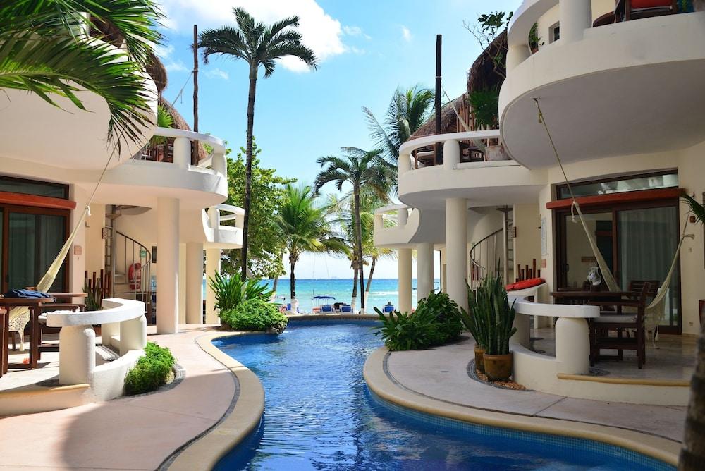Playa Palms Beach Hotel - Featured Image