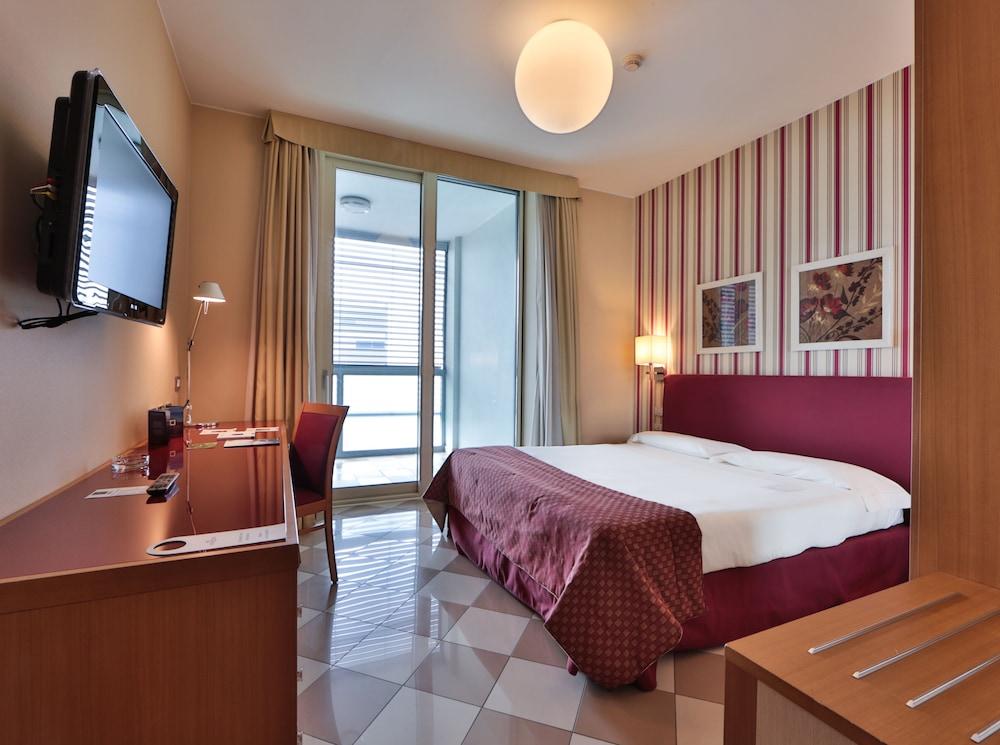 فندق ومسكن إقامة أونا هوتلز ذا ون ميلانو - Room