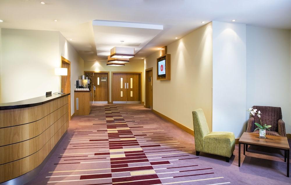 Leonardo Hotel Exeter - Formerly Jurys Inn - Lobby Lounge