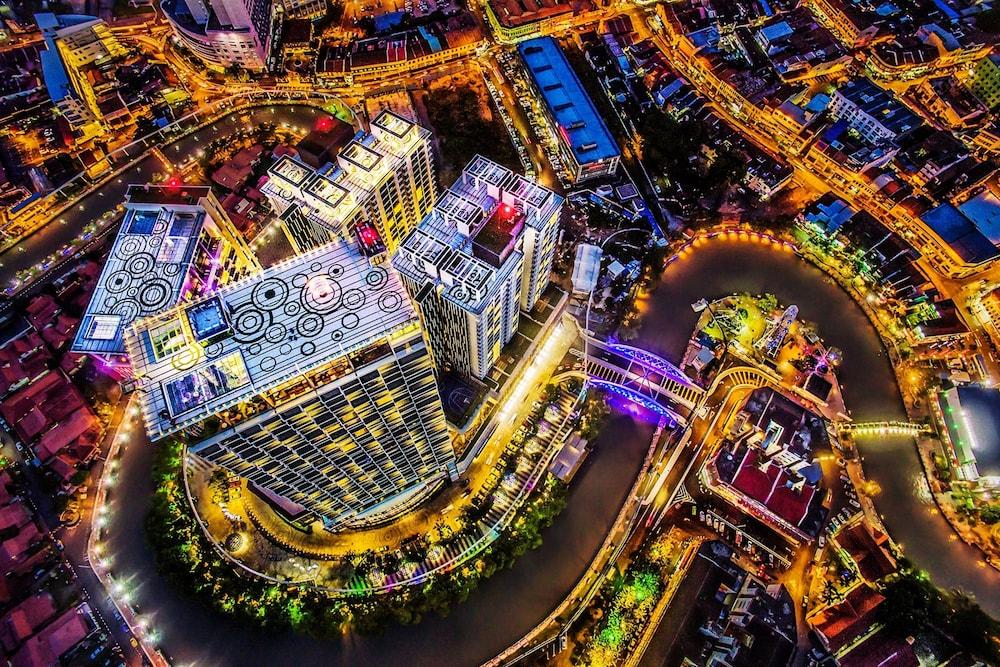 سويس جاردن هوتل ميلاكا - Aerial View