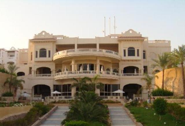 Continental Plaza ِAqua Beach Resort - null