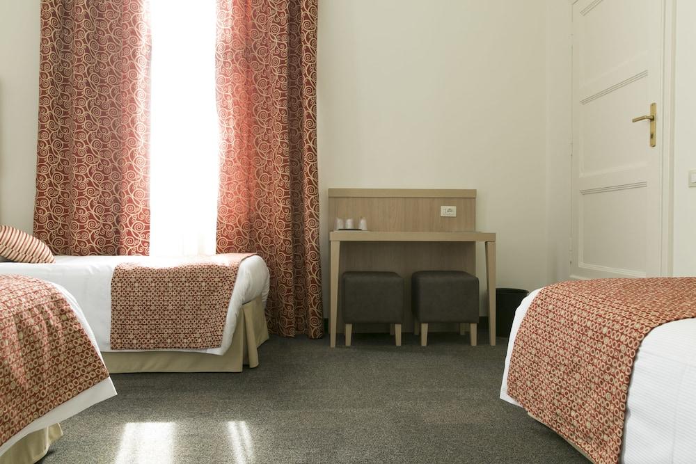 Hotel Casa Valdese Roma - Room