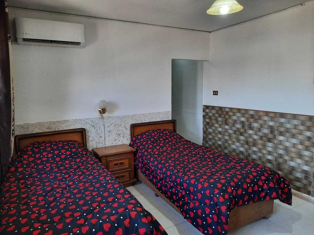 Al-Khalili Apartment - Room