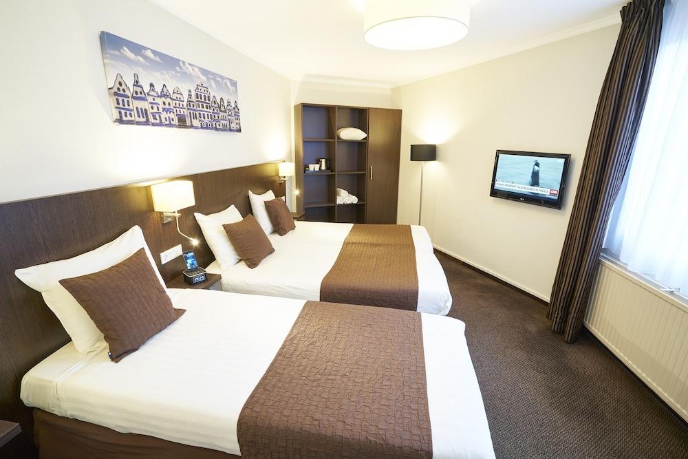 Hotel Nes - Room