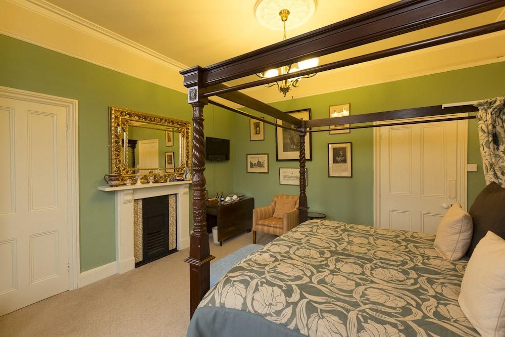 Grosvenor Villa - Room
