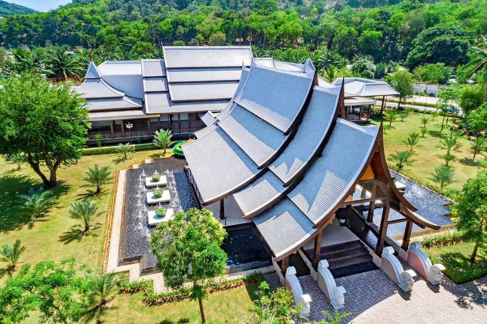 Duangjitt Resort, Phuket - Aerial View