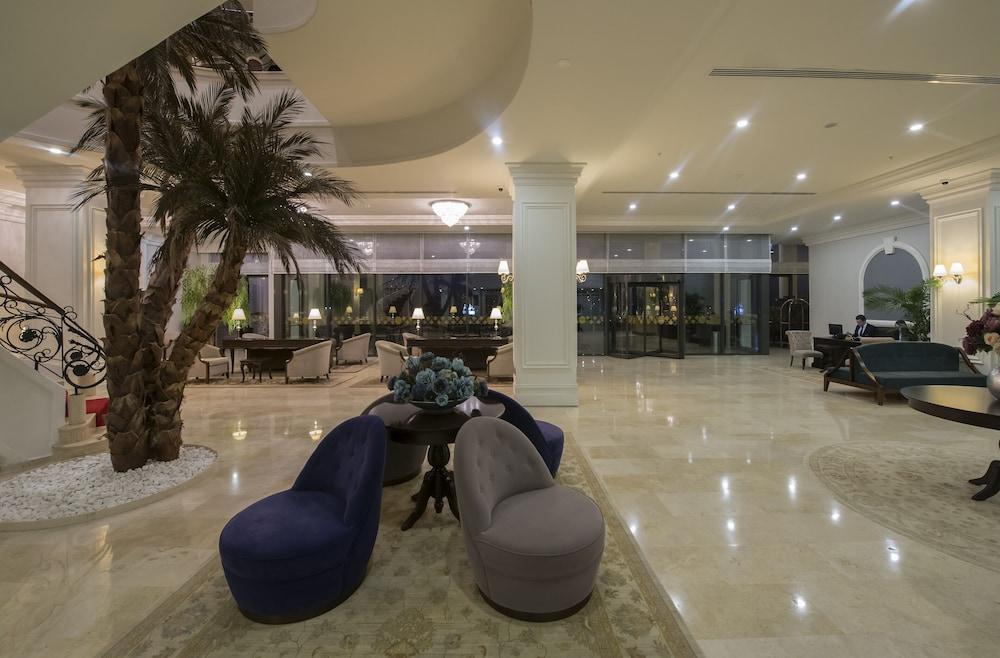 Vialand Palace Hotel - Lobby
