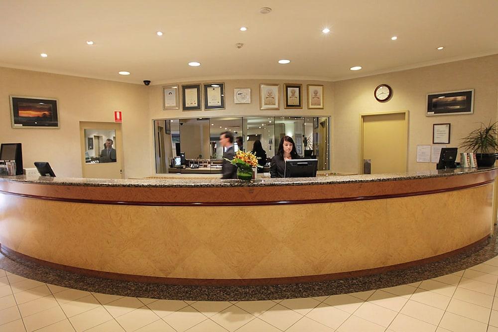 Comfort Inn & Suites Goodearth Perth - Reception
