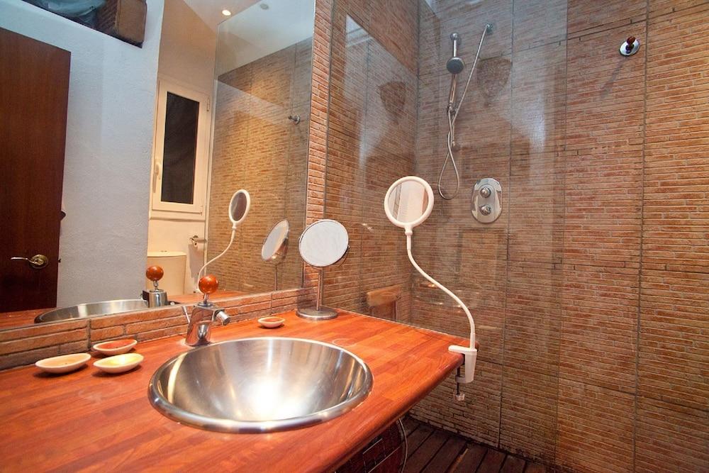 كوزي إكزامبل أبارتمنت - Bathroom