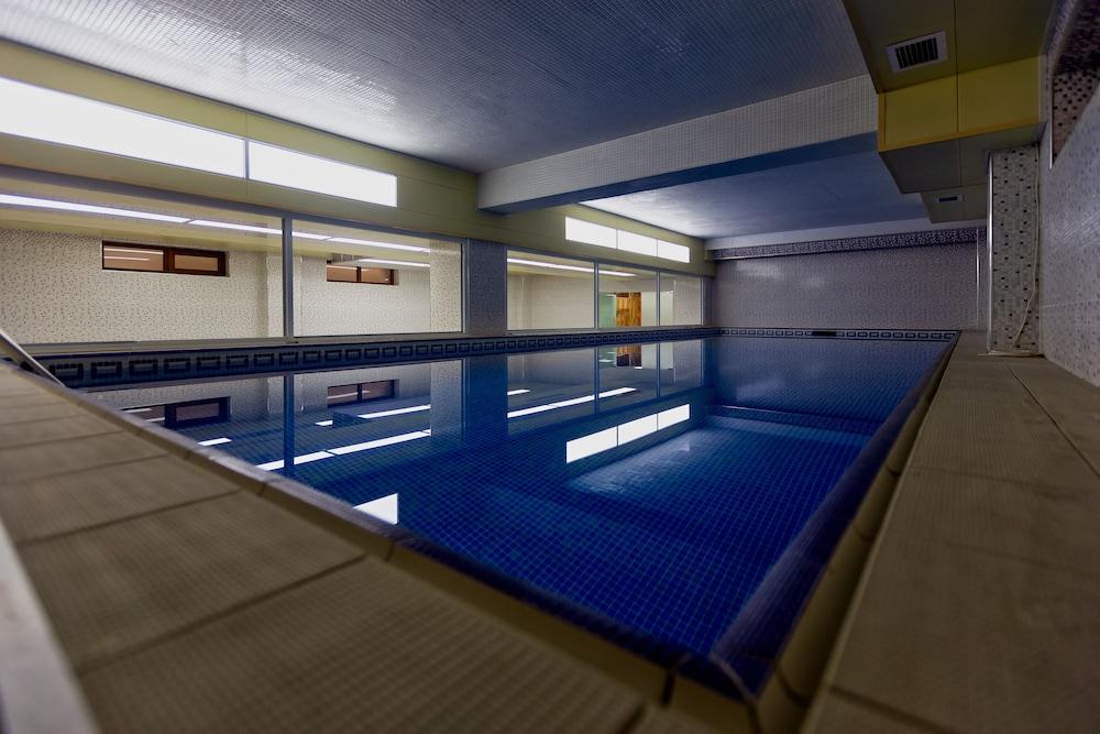 Metro City Hotel - Indoor Pool
