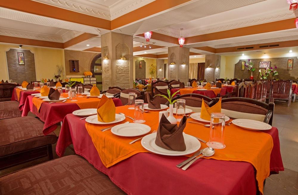 هوتل راجماهال - Restaurant