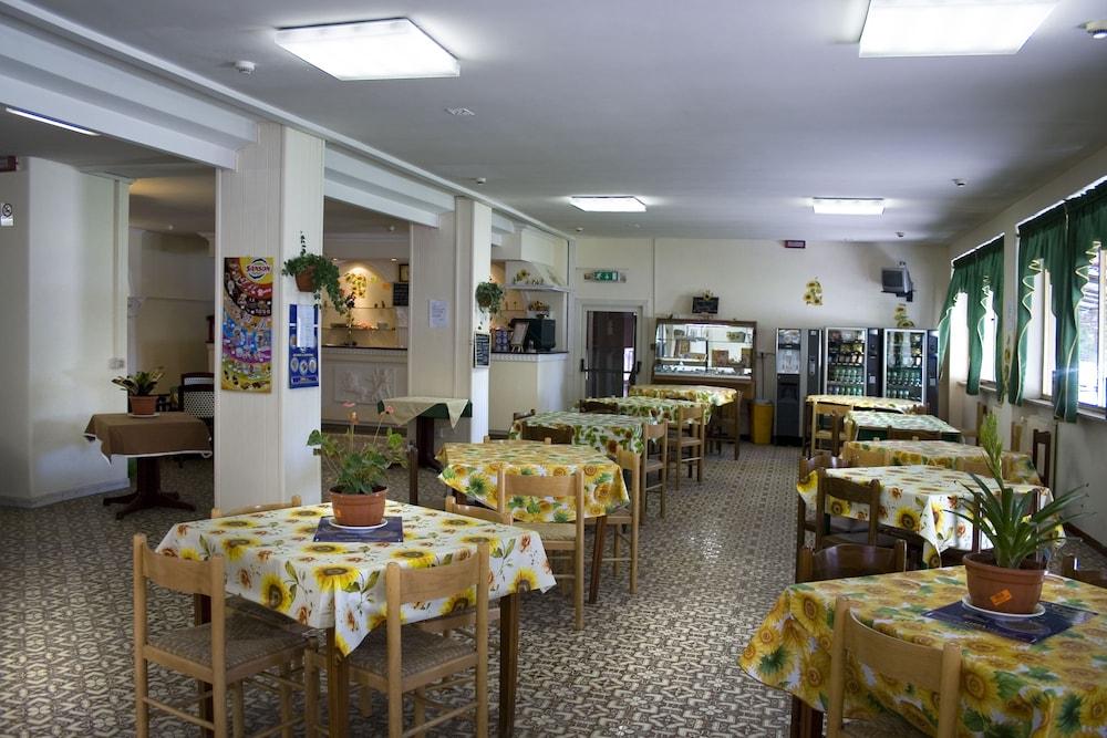 Hotel Salaria - Interior