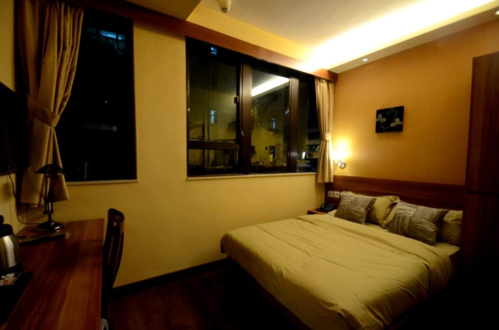 VP Apartments - Room