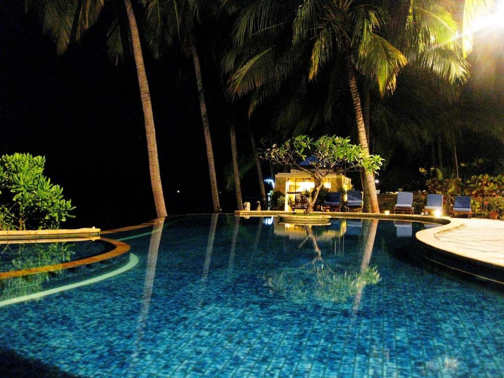 Agung Bali Nirwana Villas and Spa - Outdoor Pool