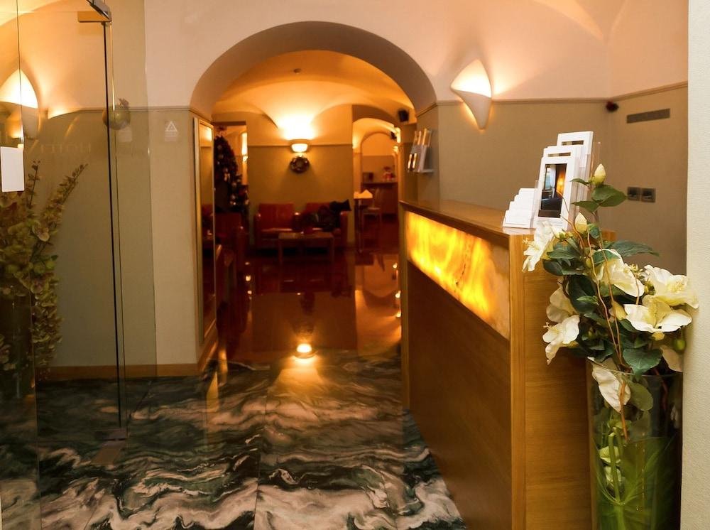 Hotel Vardar Kotor - Lobby