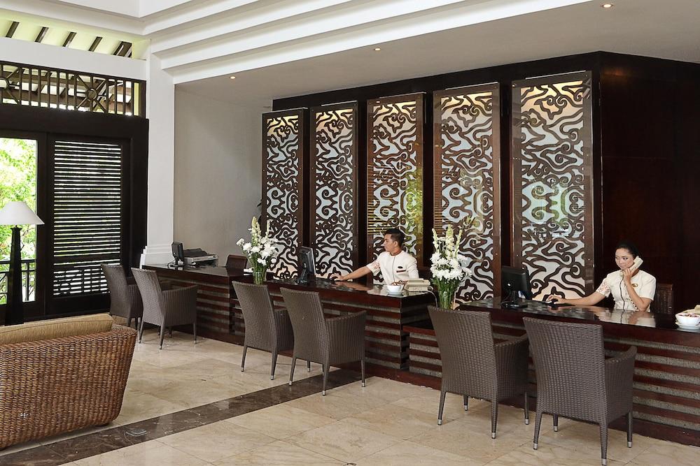 Hotel Santika Cirebon - Reception