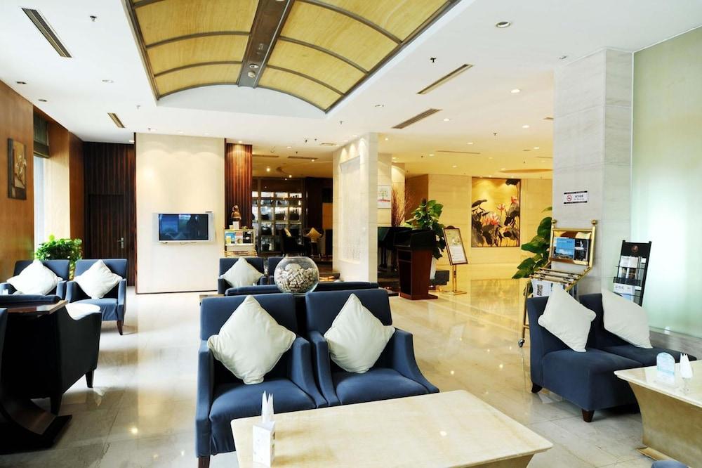 Sovereign Hotel KunShan - Lobby Sitting Area
