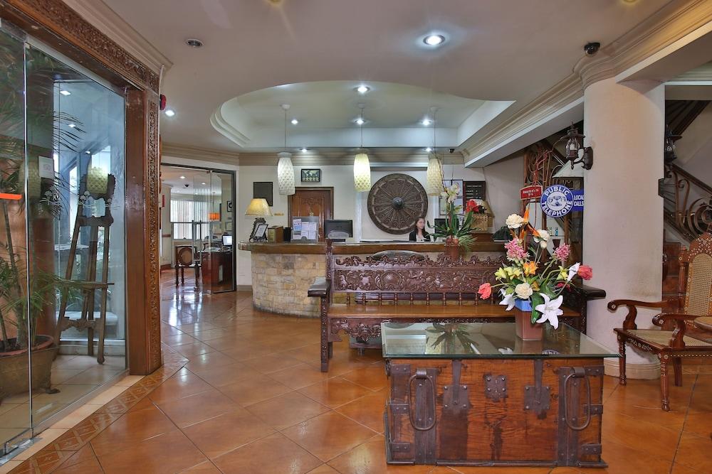 Crown Regency Residences - Cebu - Reception