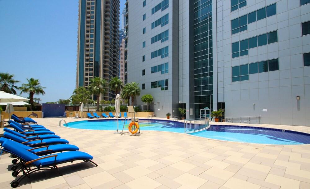 Kennedy Towers - Marina Terrace - Outdoor Pool