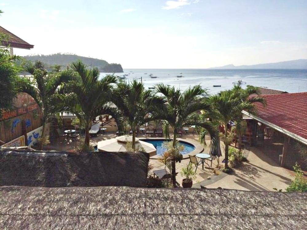 Oriental Sabang Hill Resort - Property Grounds