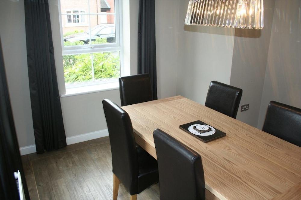 Birchover Chartley Road - In-Room Dining