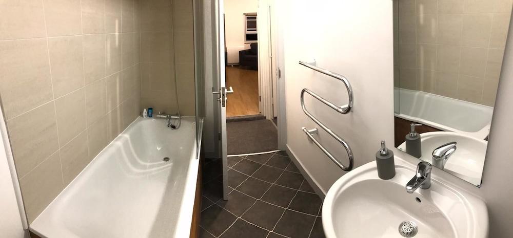 Fitzrovia Atmosphere private apartment - Bathroom