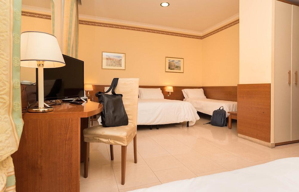 SHG Hotel Portamaggiore - Room