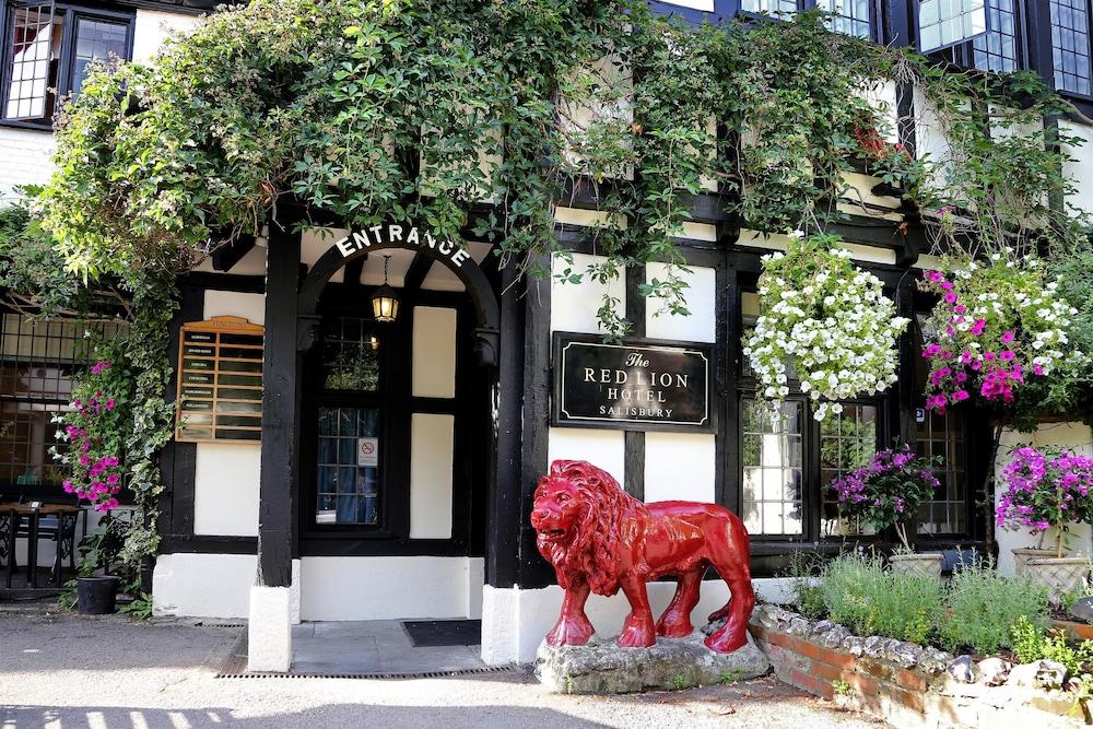 Best Western Red Lion Hotel - Exterior