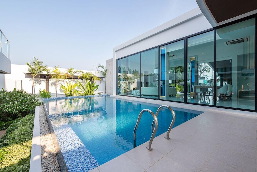 Movenpick Luxury Villa2FL/Private Pool - Outdoor Pool