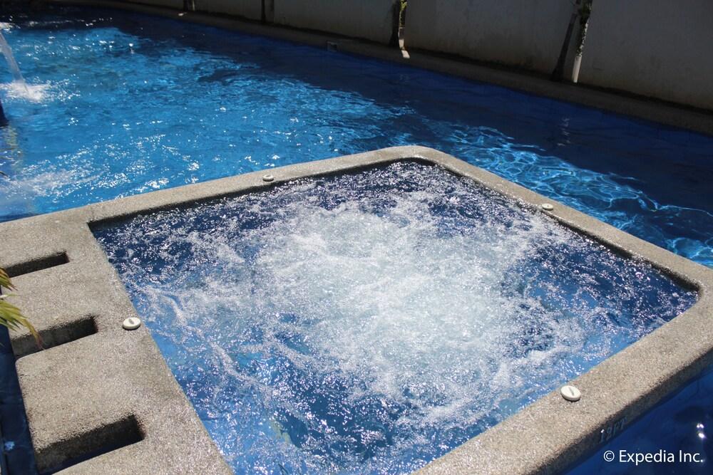 Subic Bay Venezia Hotel - Outdoor Pool