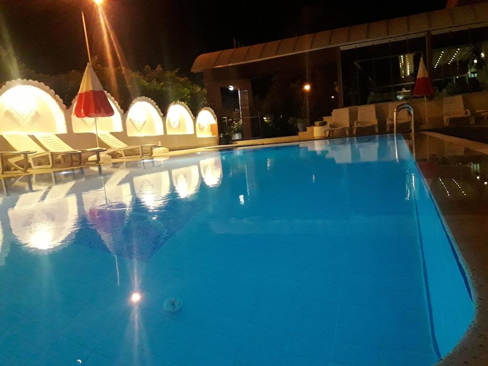 Minay Hotel - Pool