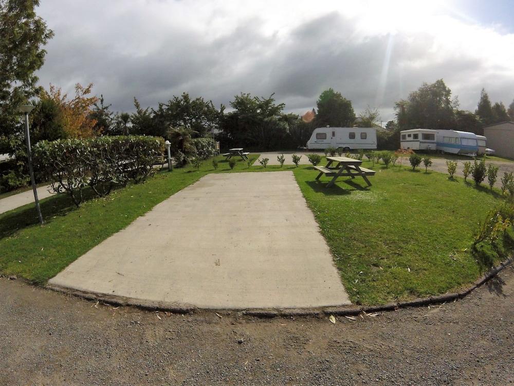 All Seasons Holiday Park - Property Grounds