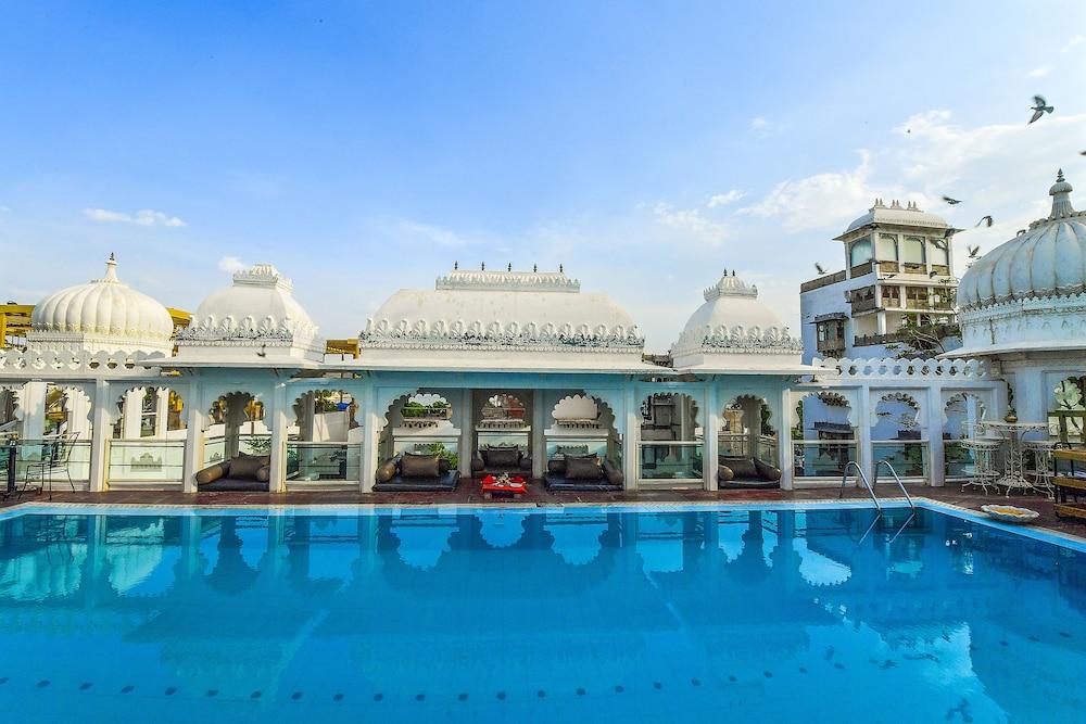 Hotel Udai Kothi - Outdoor Pool