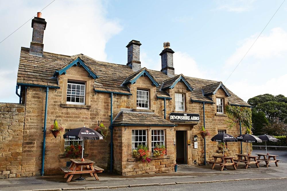 The Devonshire Arms at Pilsley - Exterior