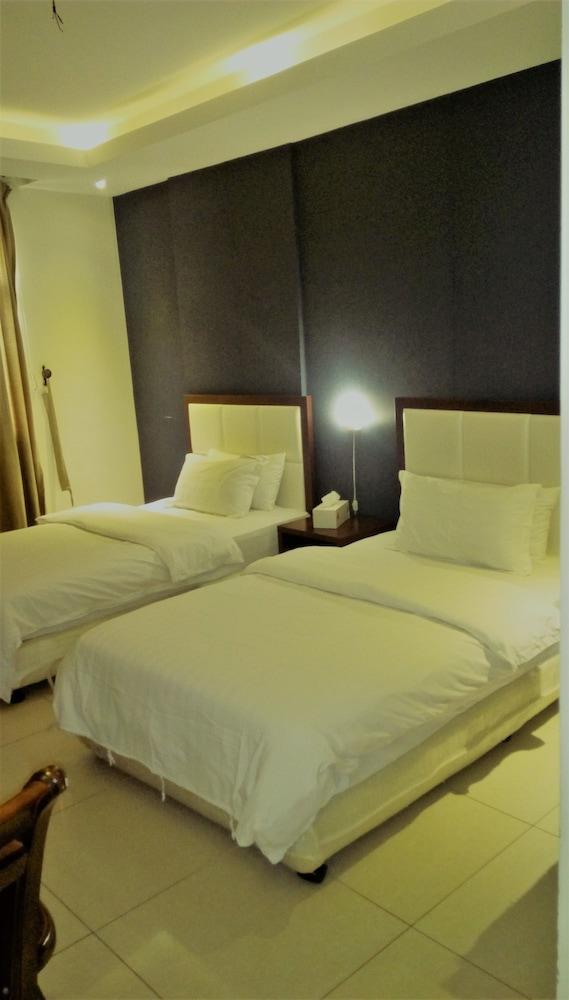 Romooz Inn Hotel Suites - Room