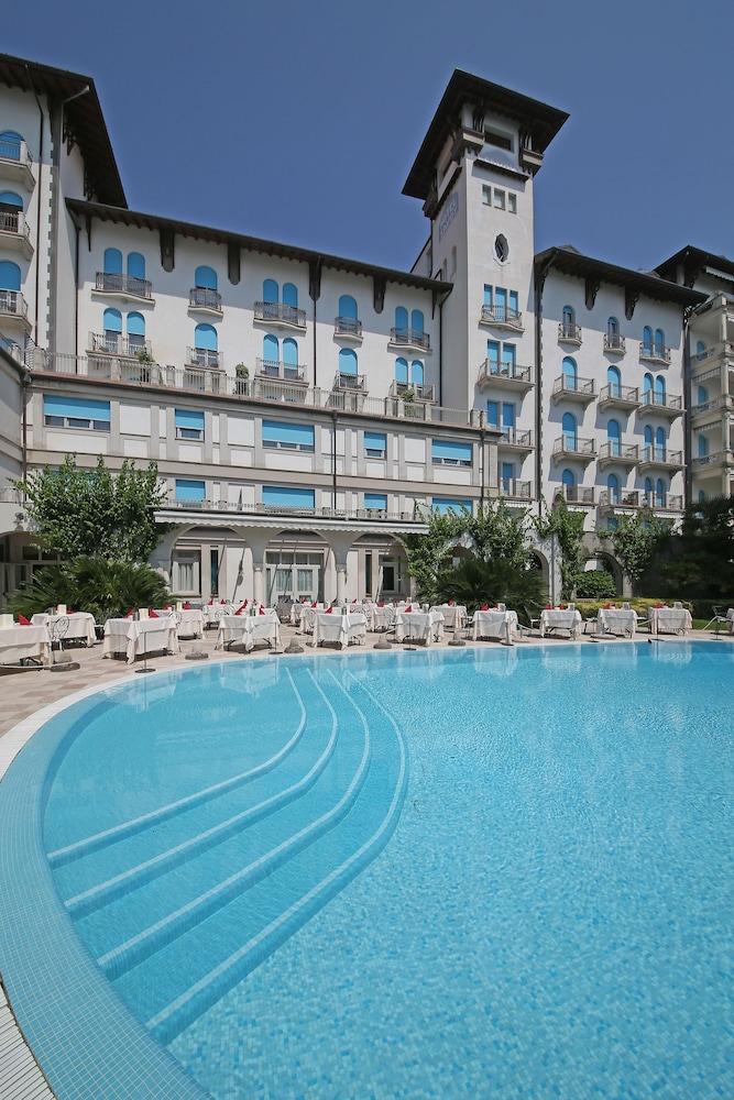 Hotel Savoy Palace - Outdoor Pool