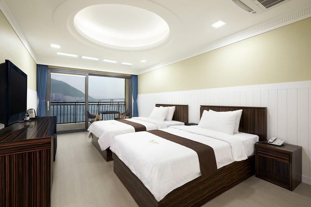 Busan Beach Hotel Busan Songdo - Room