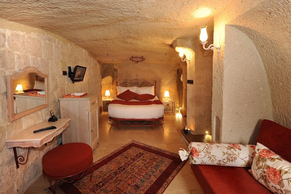 Tafoni Houses Cave Hotel - Room