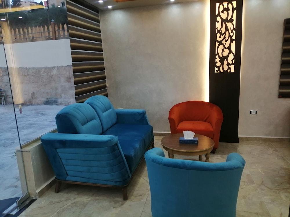 Sofsaf hotel - Lobby Sitting Area