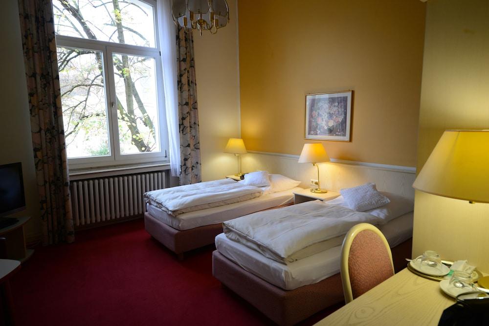 Hotel Rheinland - Room