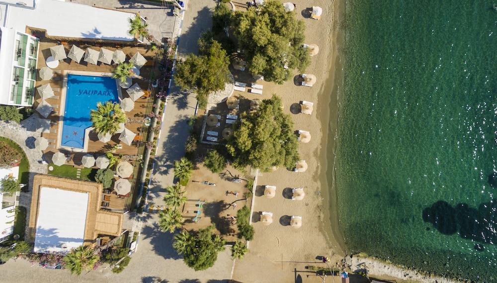 Yalıpark Beach Hotel - Aerial View