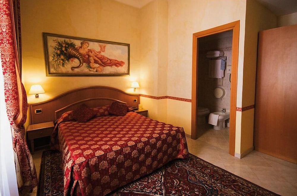 Hotel Dolomiti - Featured Image