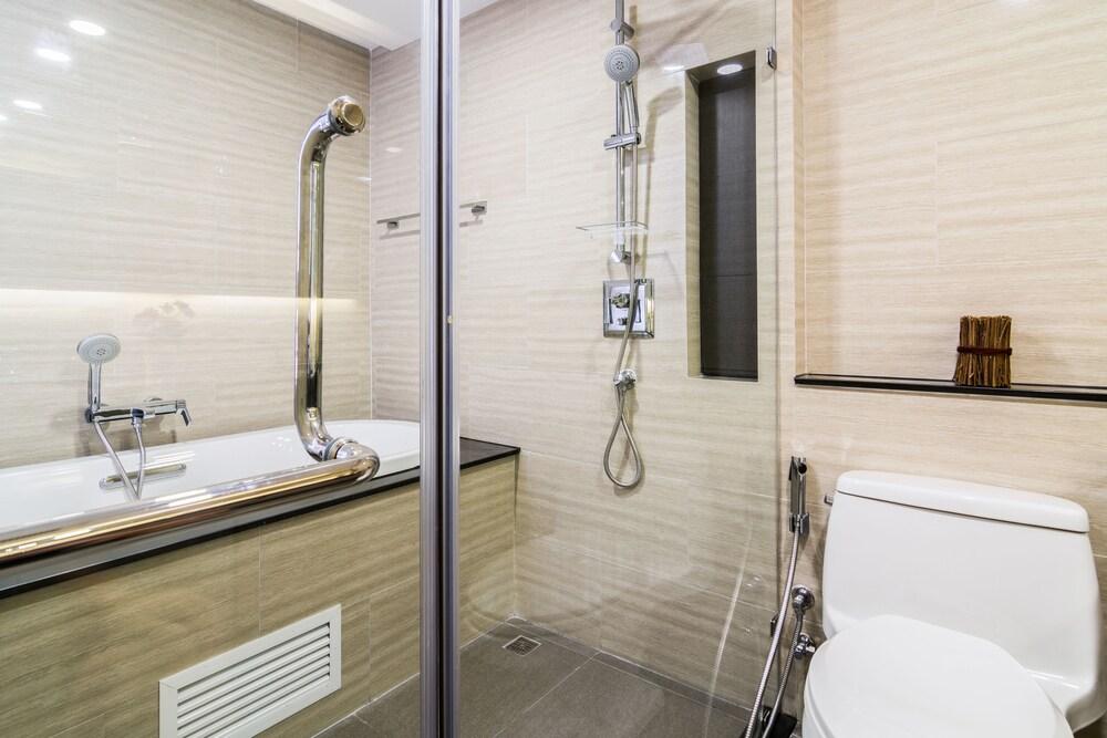 ذا سيتي اسكيب لانجسوان باي فافستاي - Bathroom