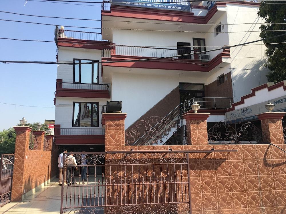 Hotel Shri Amarnath Lodge - Hotel Front